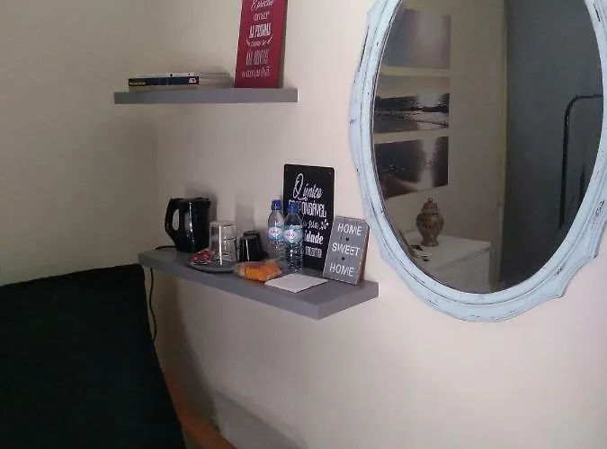 Regio Kitchen & Garden 홈스테이 *